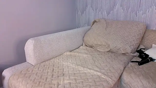 KeeleyBuoy live sex cam