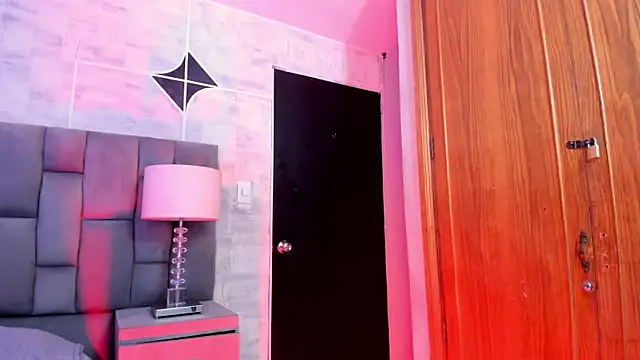 ailynBlaze live sex cam