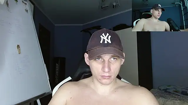 Poliglotjoe1 live sex cam