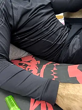 yazin19 live sex cam