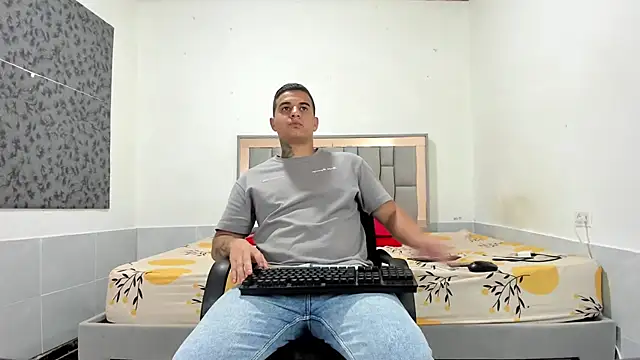 simookeler live sex cam