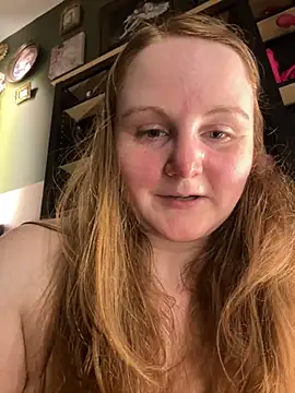 GingerSnap33 live sex cam
