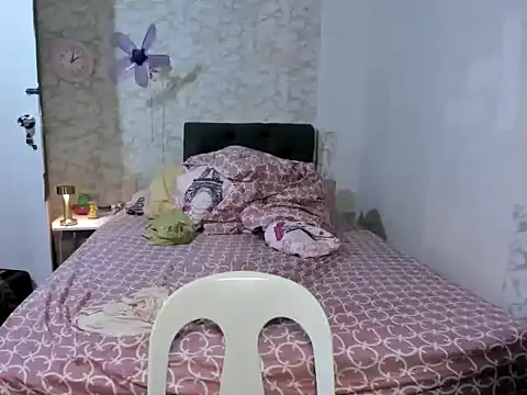 Hebefemme live sex cam