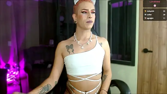 tevenwhiite live sex cam