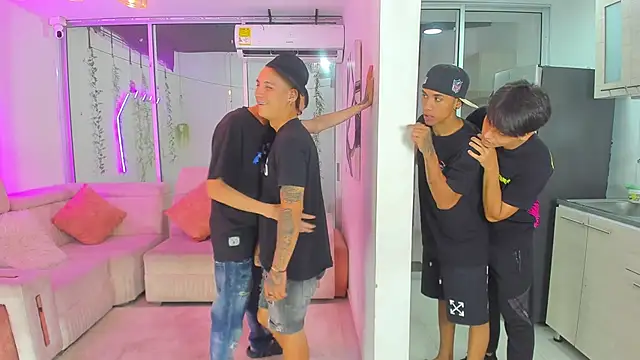 Houseofwarrios live sex cam