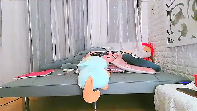 Cara-99 live sex cam