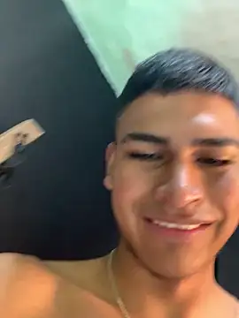 Emiliano_Reyes live sex cam