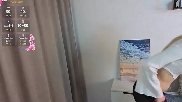 ToyaBosques live sex cam