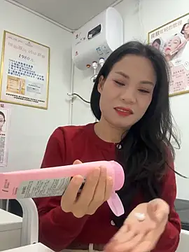 Baby-mmm live sex cam