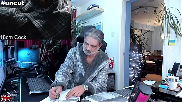 OnlineBossUK live sex cam