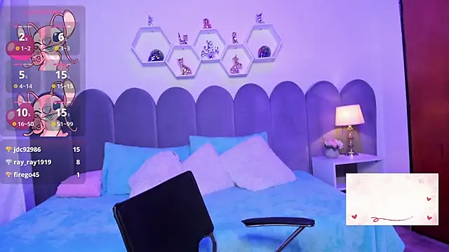 lunagomez24 live sex cam