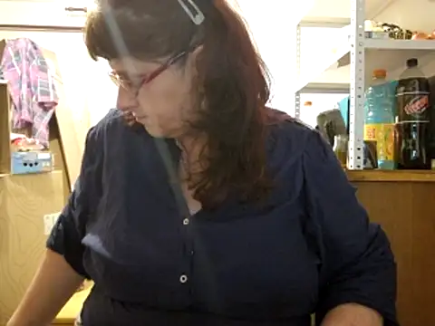 Samantha_Squirt@xh live sex cam