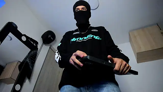 Samuel_Suarez live sex cam