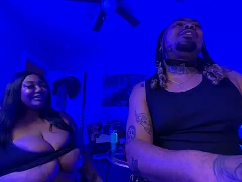 4EVAGLACIERS live sex cam