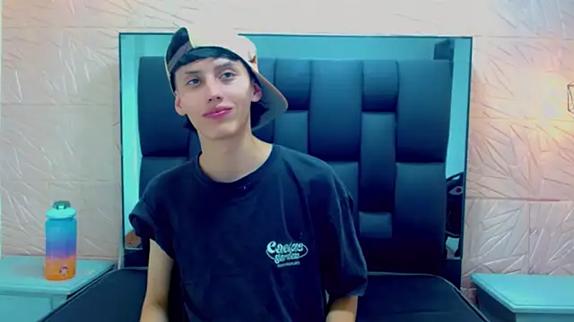 thaigo_twink38 live sex cam