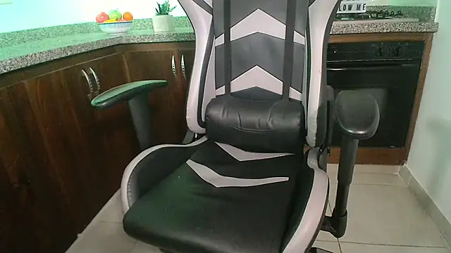 eren_jeager live sex cam