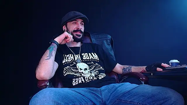 AxelColton live sex cam