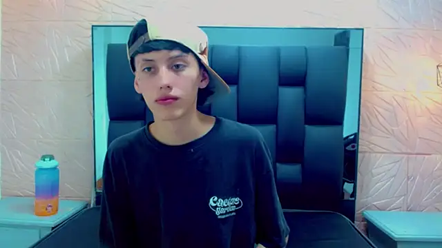 thaigo_twink38 live sex cam