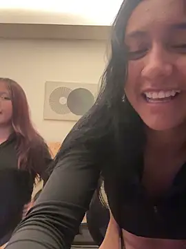 Nahomy_cute1 live sex cam