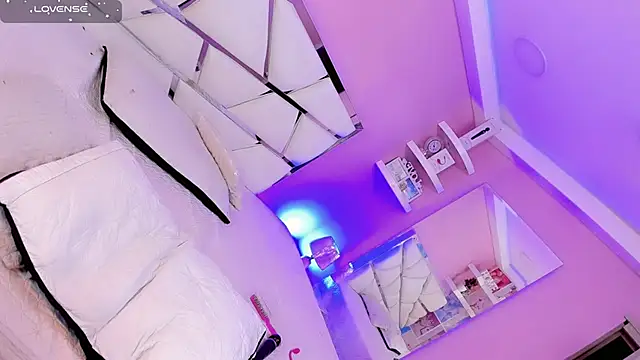 Ariia-janee live sex cam