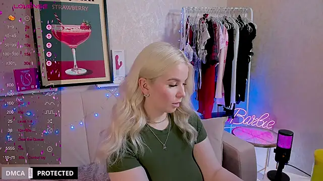 Tasty_booty live sex cam