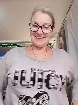 irinamaux live sex cam