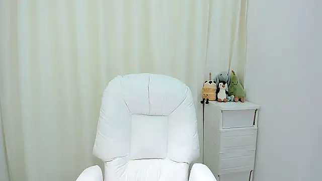 Nia-daozhu111 live sex cam