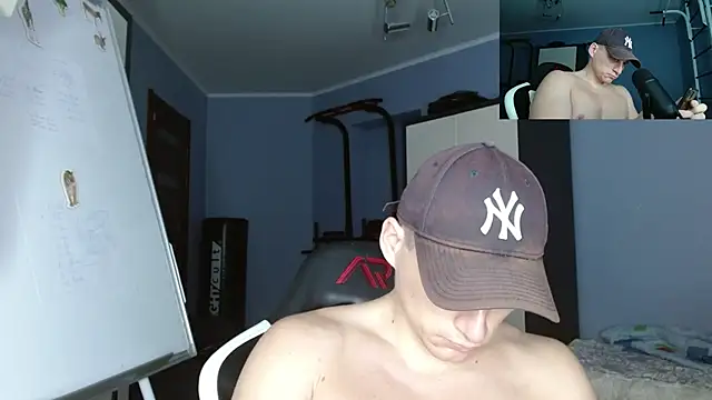 Poliglotjoe1 live sex cam