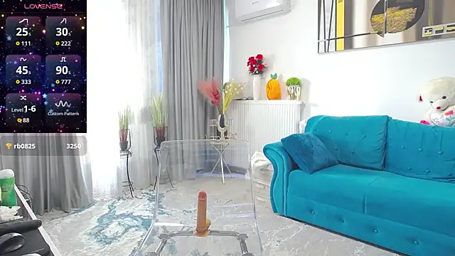 ScarletTemptations live sex cam