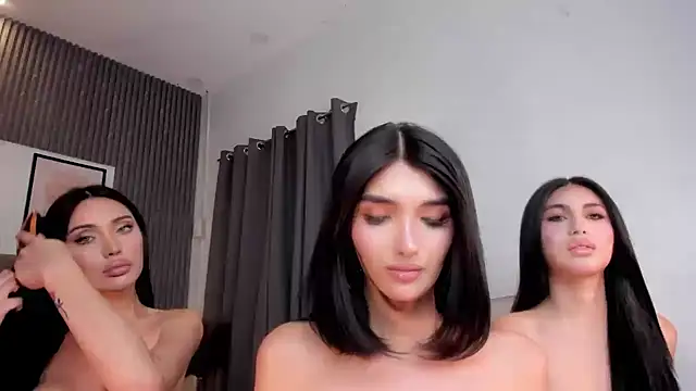 ScarletGreysonn live sex cam