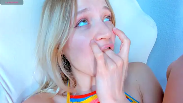 JennyWoody live sex cam