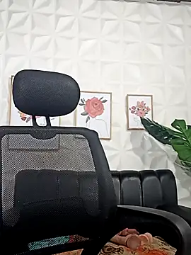 Valentinaa_mature live sex cam