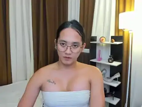 URHottestAngel live sex cam