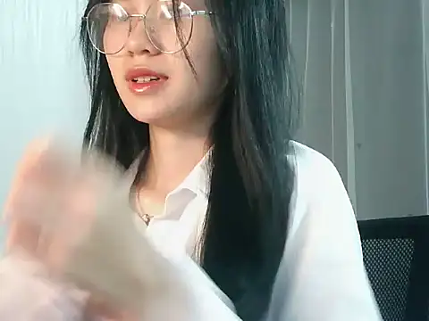 Nunaa18 live sex cam