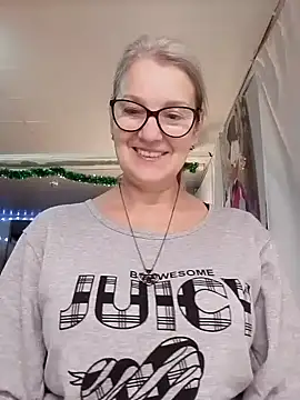 irinamaux live sex cam