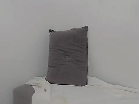 AgathaMendes live sex cam