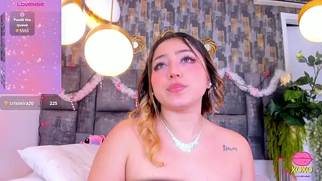 PatyLawrence live sex cam