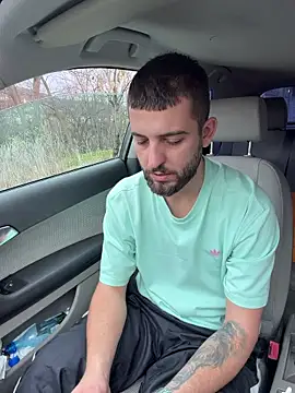 Pablo_Hornyguy95 live sex cam