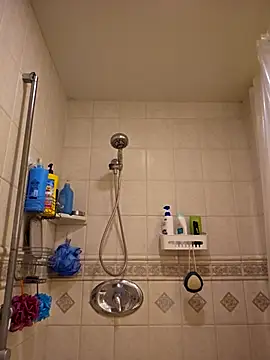 Roddog18 live sex cam