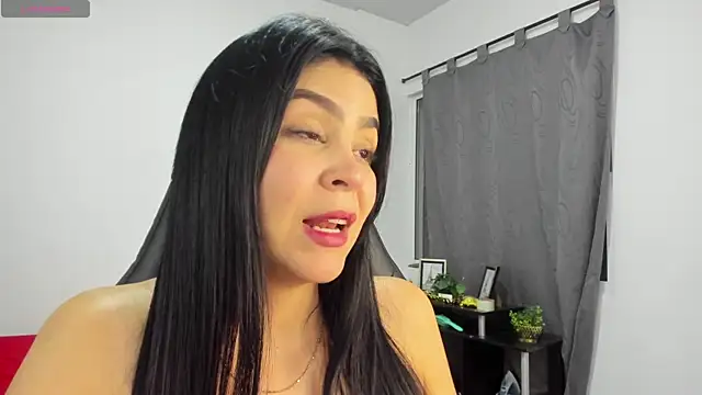 NicoleFletcher live sex cam