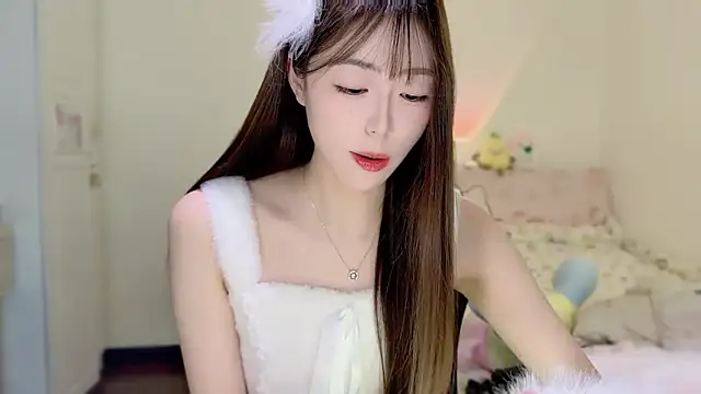 Onecutelittle live sex cam