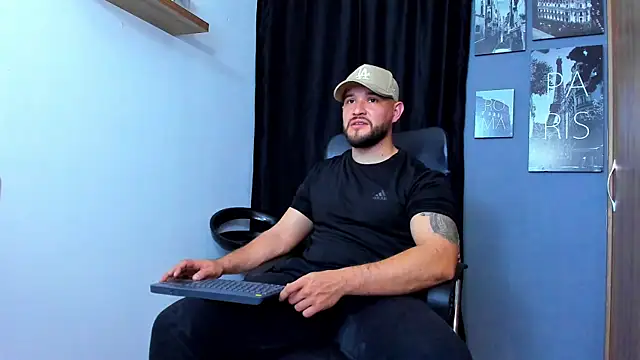 AndrewDiaz live sex cam