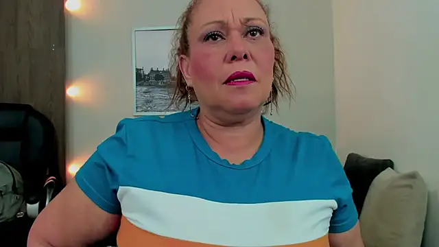 Cheryl_JONES live sex cam