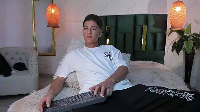 Levy_Steve live sex cam