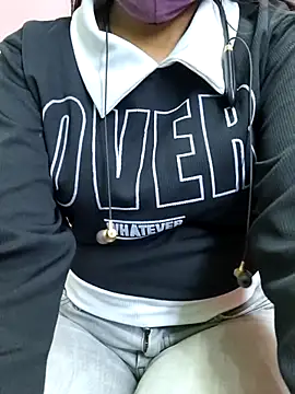 Ananya_34 live sex cam