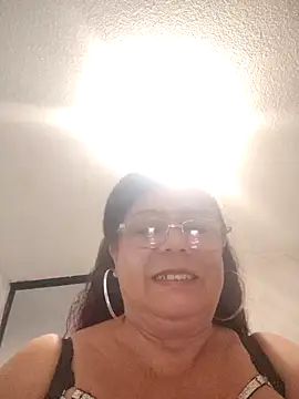 Kamila70 live sex cam