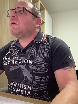 coupleLatinaLovers live sex cam