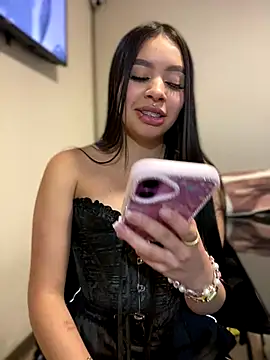 Karina16_pink live sex cam