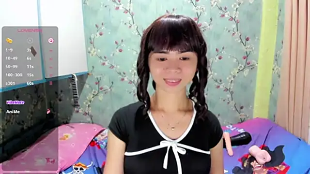 UrHotSexyShine live sex cam