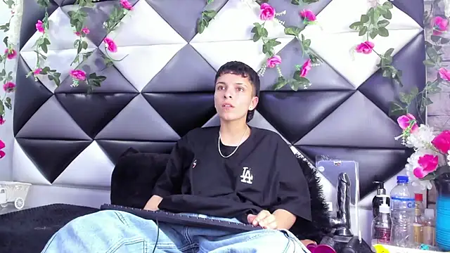 Megan_Thompson_ live sex cam